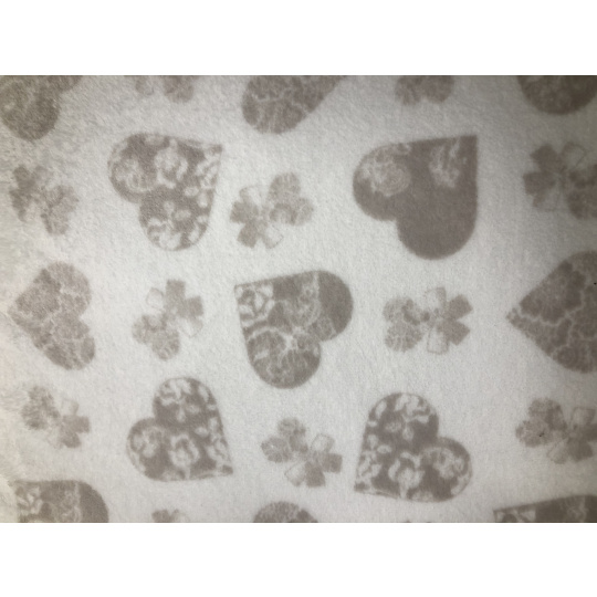 Deka - fleece béžové srdíčka 